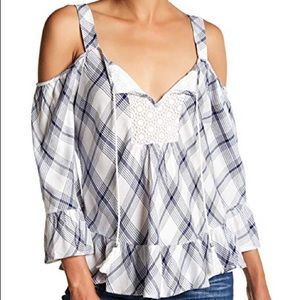 DR2 Cold Shoulder Blouse